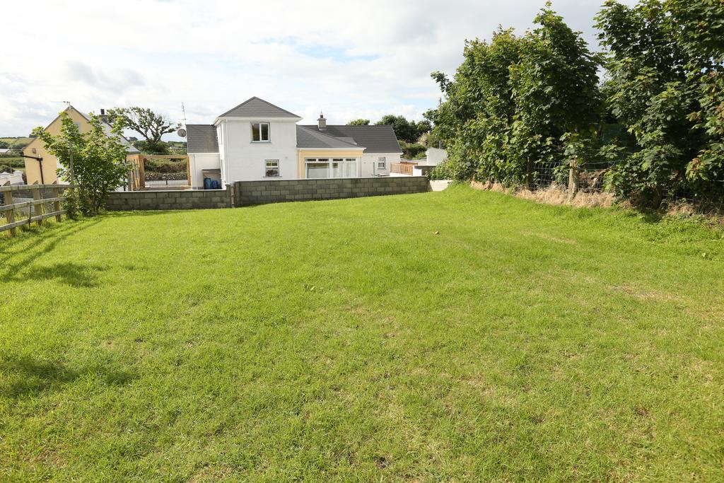 Beezies Self Catering Cottages Grange  Exteriör bild