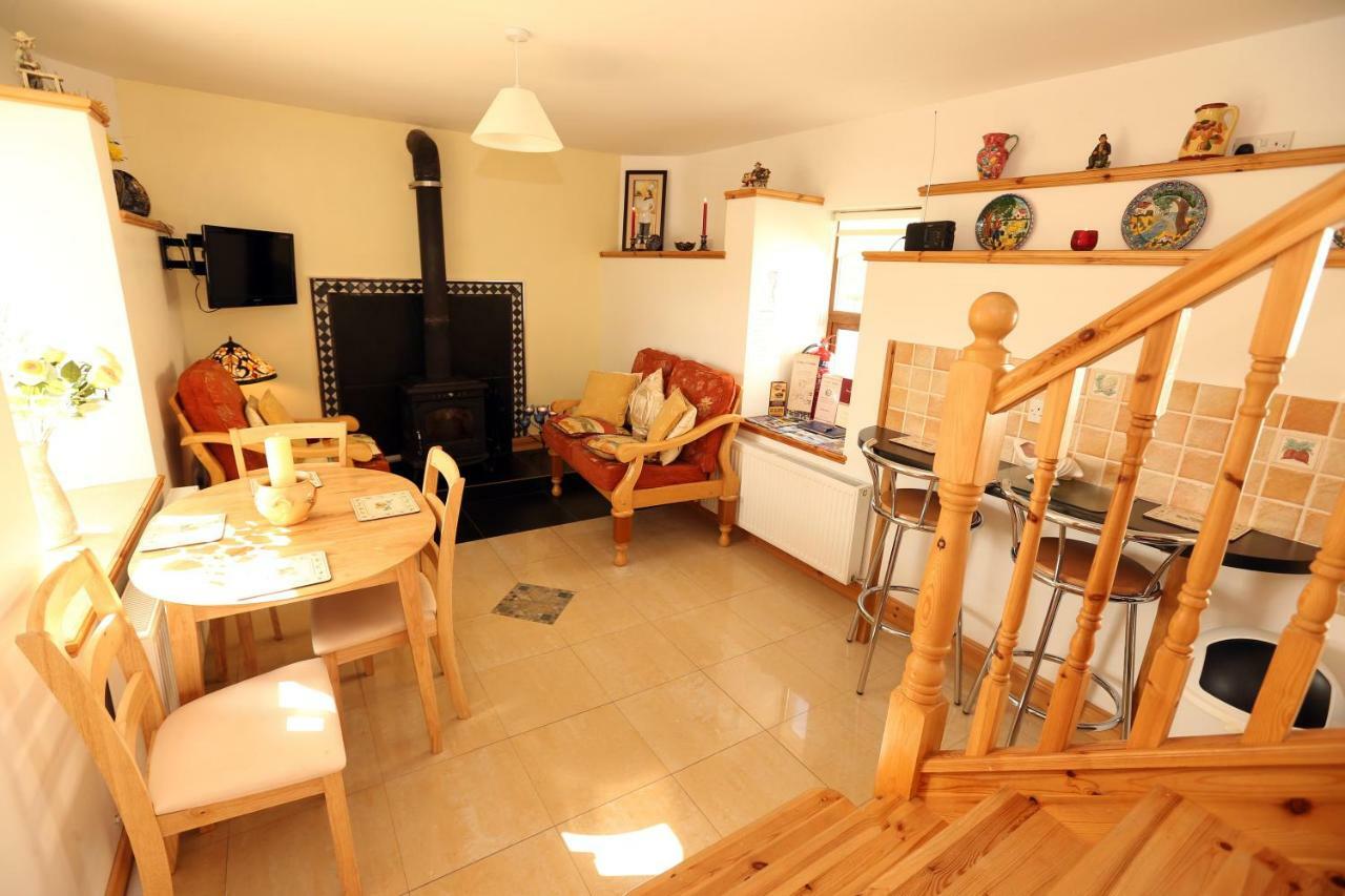Beezies Self Catering Cottages Grange  Exteriör bild