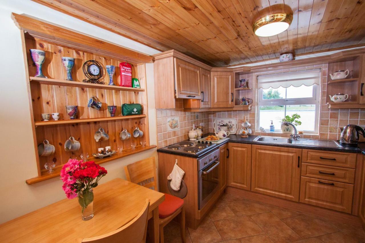 Beezies Self Catering Cottages Grange  Exteriör bild